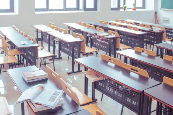 Structura anului scolar 2020/2021, in dezbatere publica. Daca nu-ti place, scrie ministerului!