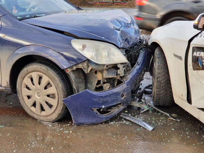 Doua persoane la spital in urma unui accident rutier la Timisoara 10