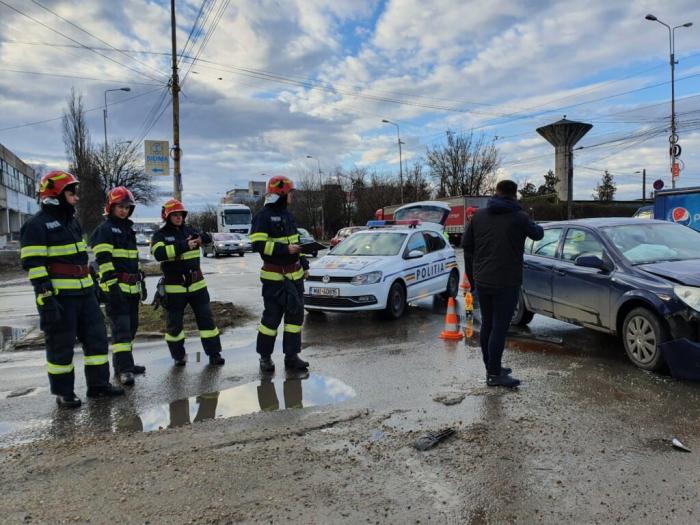 Doua persoane la spital in urma unui accident rutier la Timisoara 6