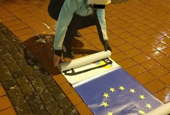 Expoziția ”Tolerance 2020” din Piața Libertății, furata bucata cu bucata