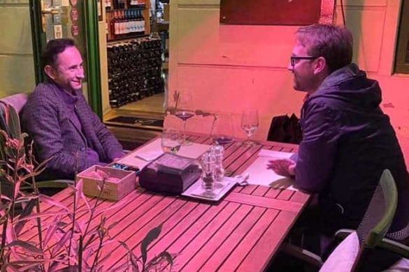 Jocurile foamei! Pentru un pumn de voturi, ”țăranul” Alin Nica și ”spionul” Dominic Fritz se calcă-n picioare, fără nicio reținere