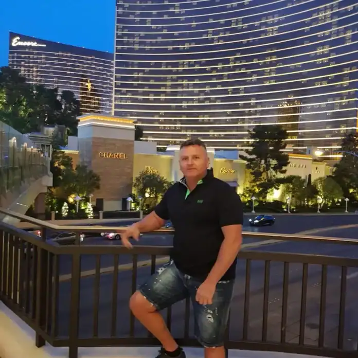 Meșterul Manole! Sub ochii celor de la ANAF și ISC Timiș, Puiu Minda a construit două blocuri, în 78 de zile, pe celebrele parcele din PUZ-ul de la Lidl – Giroc