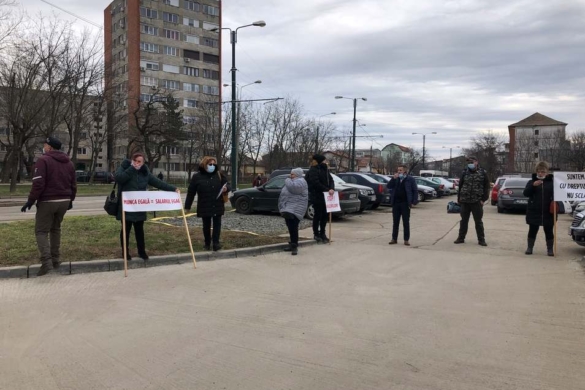 Bătaie de joc! Angajații STPT au ajuns să-și ia salariile pe categorii de simpatii și pe sub mână, că nu ajung banii la toată lumea