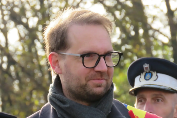 Realitate versus ficțiune! Administrația locală a primarului Dominic Fritz dă rateuri magistrale cu fiecare ocazie și câștigă, la scor de neprezentare, doar pe rețelele sociale