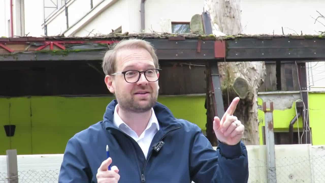 Vară fierbinte! Primarul Dominic Fritz anunță că, prin sistemul de distribuție a agentului termic de la Colterm, municipalitatea va furniza doar lapte și miere ecologice, la prețuri imbatabile