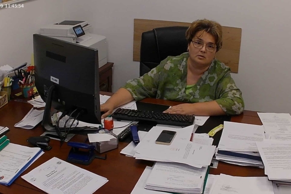 Limbaj academic! Secretar Carmina Mateia – Primăria Giroc: ”Cine mama dracului e Simona Ivuț? I-am făcut hârtie la tâmpita aia de avocată. Eu nu îi înțeleg frustrarea! Când a construit ilegal, nu a fost frustrată?”