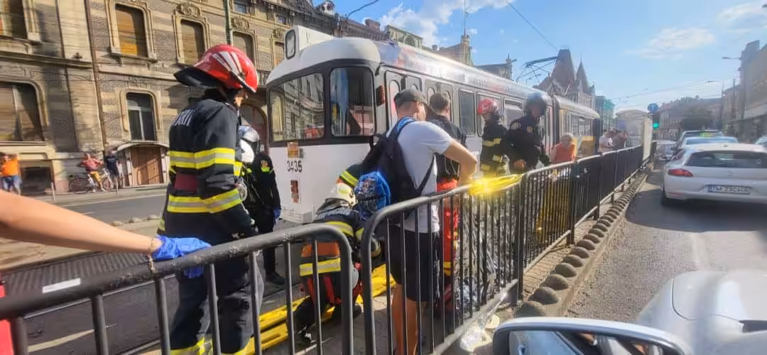 Victima accidentului de tramvai din Timișoara: „Nu am forțat ușile. Vatmanul nu s-a asigurat înainte de a pleca din stație”