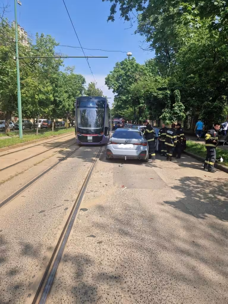 Încă un tramvai nou Bozankaya tras pe dreapta în depou din neglijența vatmanilor