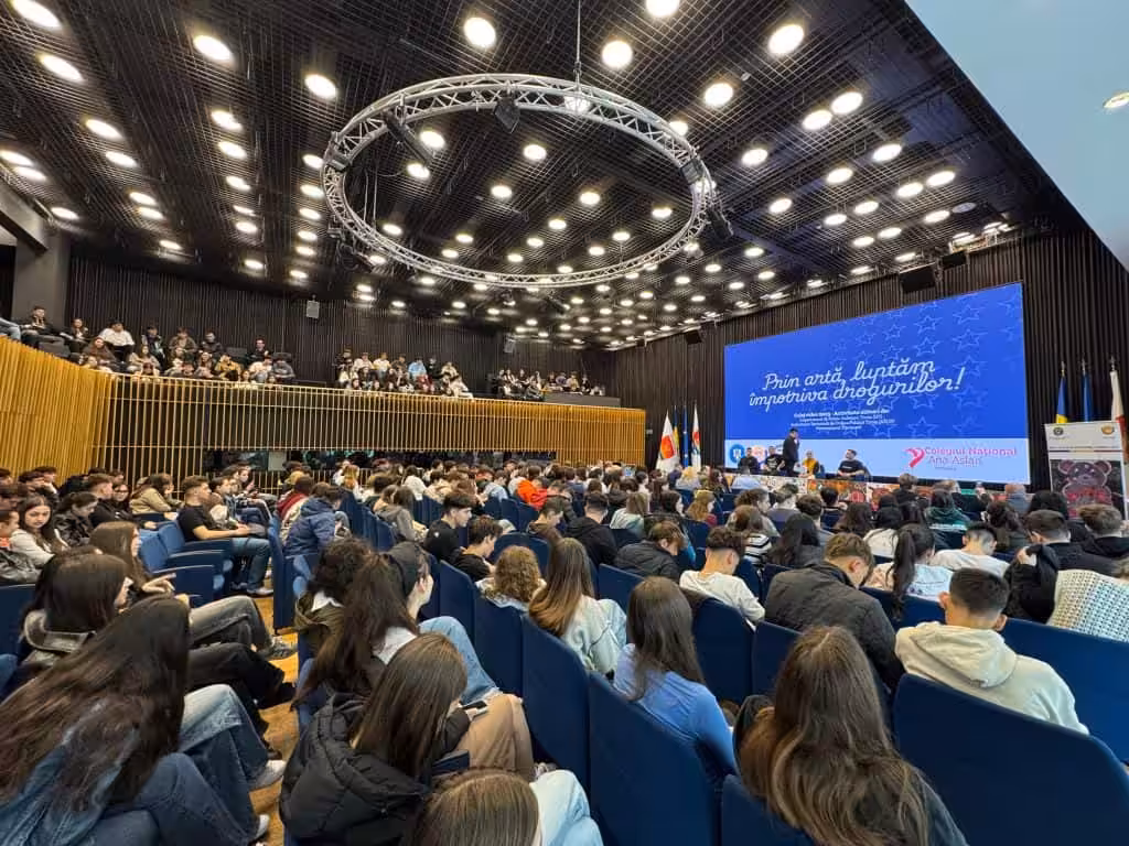 Când arta devine scut: elevii de la Liceul „Ana Aslan” din Timișoara spun NU drogurilor