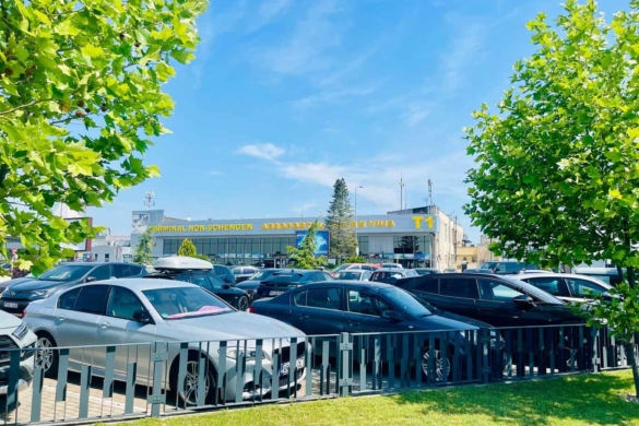 Lucrări de reparații la parcarea aeroportului din Timișoara. Pasagerii, sfătuiți să folosească transportul public