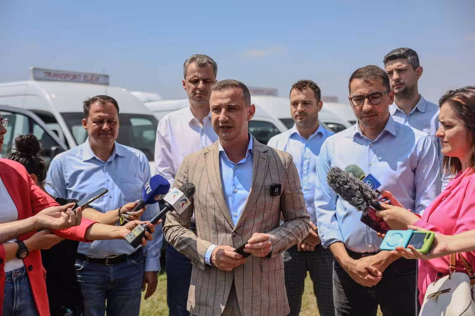 Microbuze electrice pentru elevii din Timiș, prin fonduri PNRR