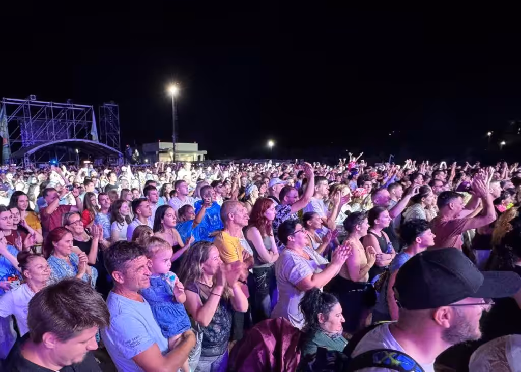 După furtună, liniște în Primărie. Useriștii au tăcut, apoi au atacat un festival