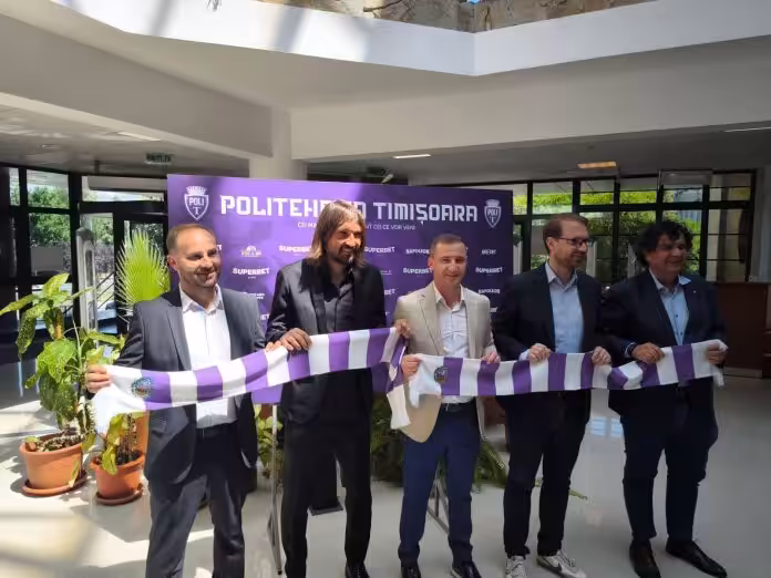 Dan Alexa, noul antrenor al Politehnicii Timișoara. Alfred Simonis promite sprijin pentru echipă și stadion nou Dan Alexa, noul antrenor al Politehnicii Timișoara