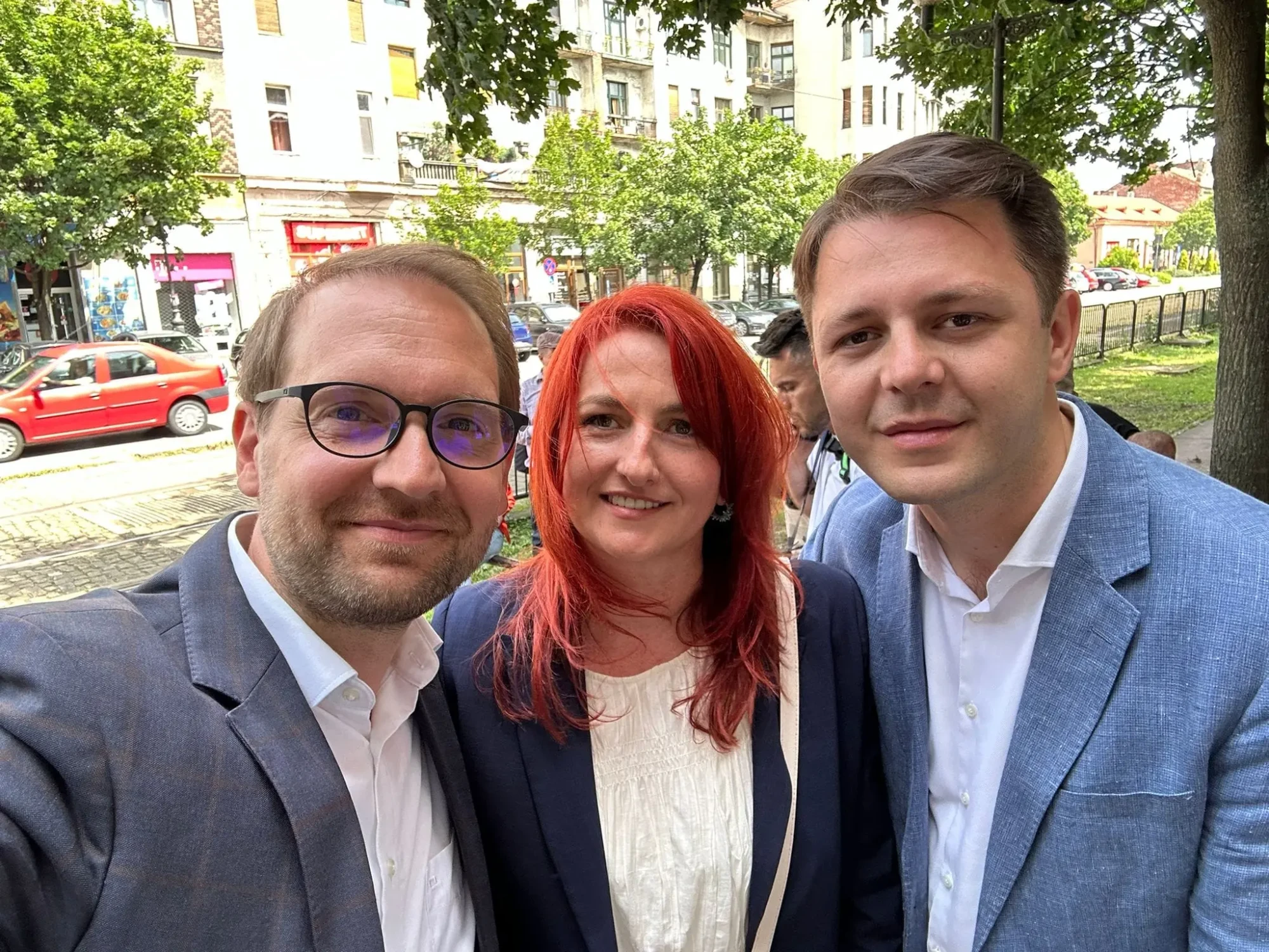 Buldozerul administrației Fritz lovește din nou. Viceprimarul Romocean i-a executat administrativ pe cei doi funcționari care au refuzat să mai participe la demolările abuzive