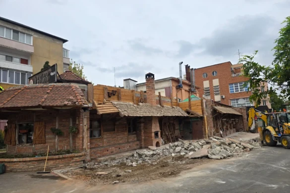 Buldozerul întâi, legea după. Primăria Timișoara își verifică singură demolarea de la Dinar
