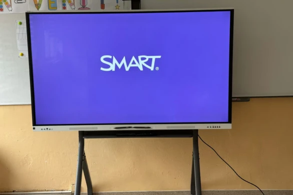 Școlile din Ghiroda, dotate cu echipamente digitale printr-un proiect finanțat din PNRR