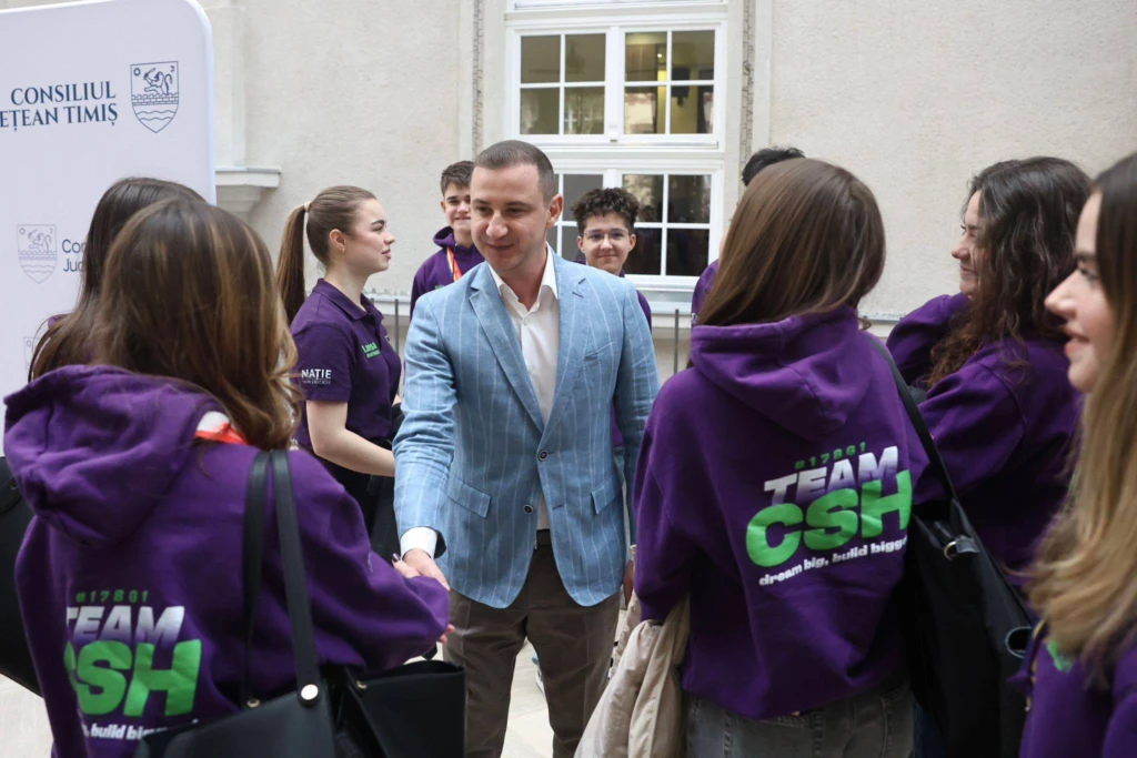 CJ Timiș anunță că suportă transportul echipei Team CSH la Campionatul Mondial de Robotică din Houston