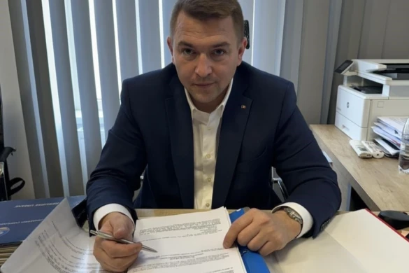Ionuţ Stănuşoiu a semnat ieri contractul pentru Strategia de Mobilitate Verde