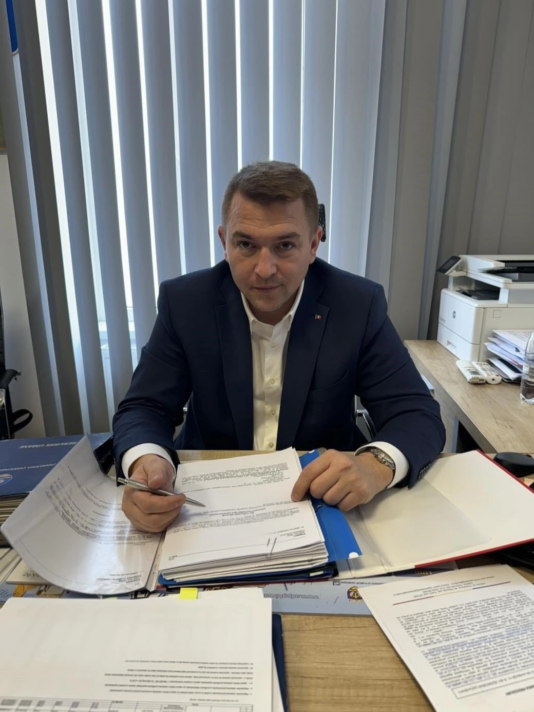 Ionuţ Stănuşoiu a semnat ieri contractul pentru Strategia de Mobilitate Verde