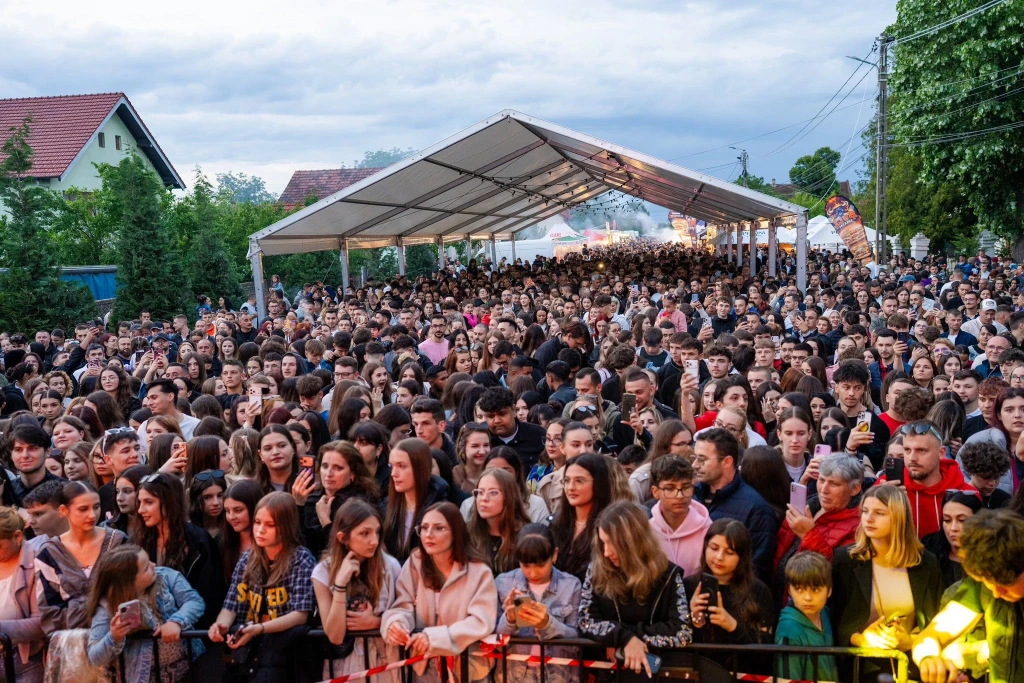Mii de tineri, la cel mai mare eveniment din Șag din ultimul deceniu