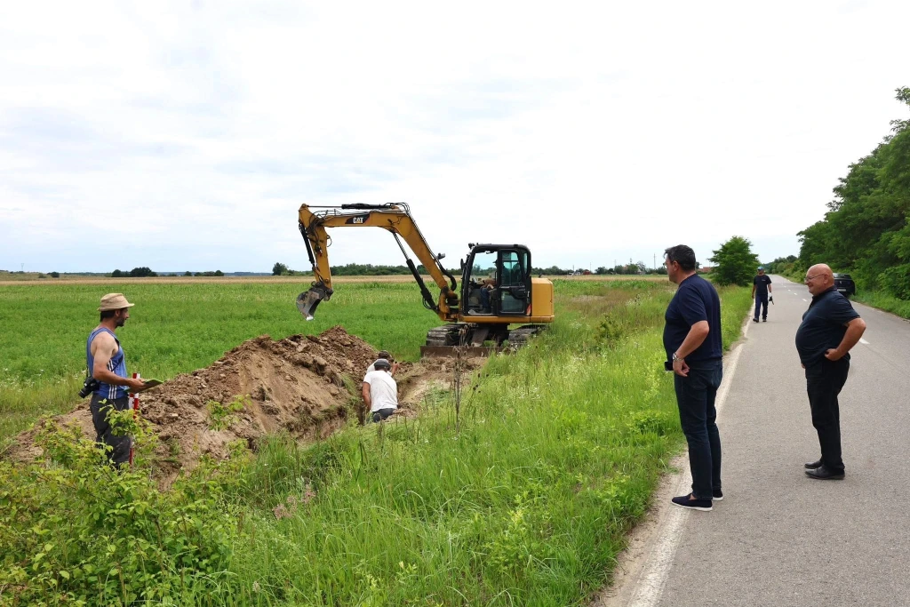 Au început lucrările la rețeaua de gaz care va deservi estul județului Timiș. Investiția depășește 50 de milioane de lei
