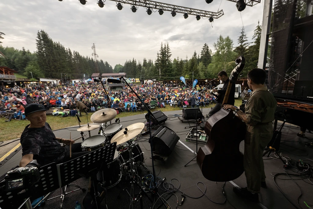 Gărâna Jazz Festival 2026 celebrează 30 de ediții. Patru zile de concerte în Poiana Lupului