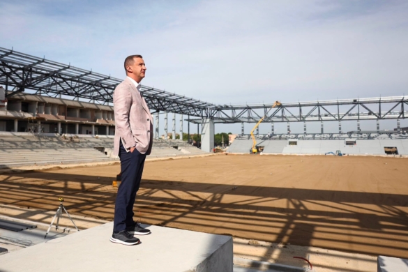 Ipocrizie USR: cer bani de la CJ Timiș pentru „stadionul Lego”, dar pun bețe în roate noului Dan Păltinișanu