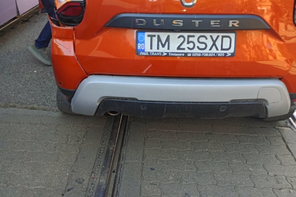 Punct de lucru: poarta școlii. Informații noi în accidentul lui Lațcău