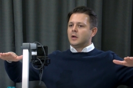 Lațcău, război cu justiția și președintele. La TPT, teren și post cu dedicație